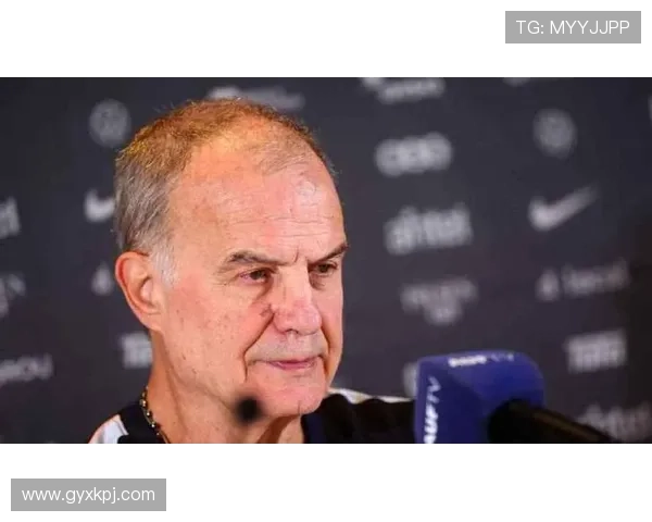 贝尔萨带领乌拉圭晋级世界杯引争议